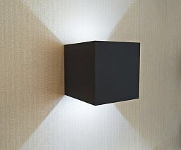 Уличный настенный светильник Kink Light Куб черный 08585,19(4000K)