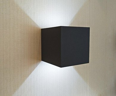 Уличный настенный светильник Kink Light Куб черный 08585,19(4000K)