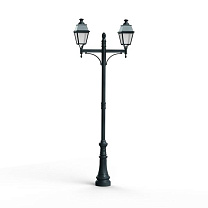 Avenue 4 N° 9; Clear polycarbonate Built-in LED 3000°K warm white 70W; Green Patina