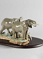 A STOP ALONG THE WAY ELEPHANTS SCULPTURE Фарфоровый декоративный предмет Lladro 1009387