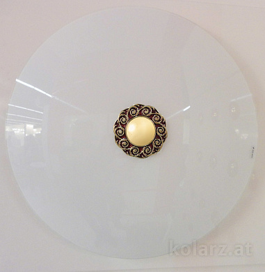 потолочный светильник красный с золотыми элементами