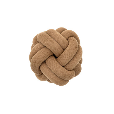 2351-0500 Knot Design House Stockholm Круглая декоративная подушка-узел верблюжего оттенка