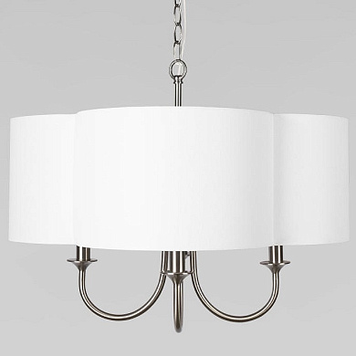 подвесной светильник с белым абажуром и никелевыми деталями