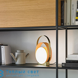 LOOP M Gold 22 beech LZF Loop настольная лампа с круглым корпусом светлого дерева