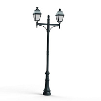 Avenue 4 N° 9; Opal PMMA Built-in LED 3000°K warm white 70W; Green Patina