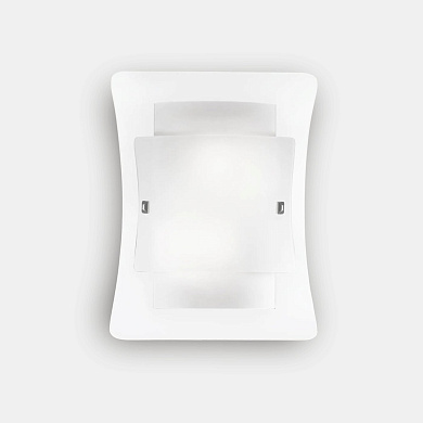 настенный светильник с двойным матовым плафоном и мягким рассеянным светом