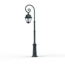Avenue 2 N° 8; Clear glass Built-in LED 2700°K warm white 13W; Green Patina