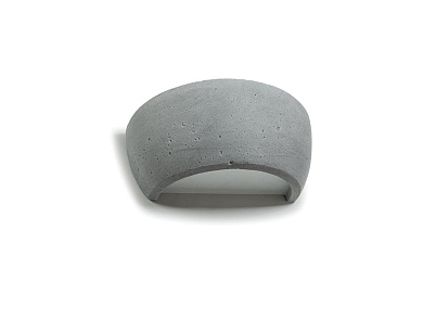 настенный бра с овальным корпусом и матовым рассеивателем