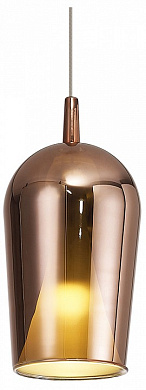 подвесной светильник с вытянутым плафоном медного цвета и матовым рассеивателем