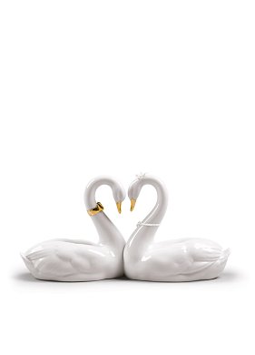 Фарфоровая фигурка двух лебедей для свадебного торта Endless Love Lladro, золотой люстр 01009304