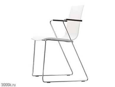 S 180 Стул на салазках с подлокотниками Thonet