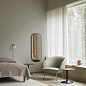 13937 Muuto Soft Приставной столик Ø48x40 см, массив копченого дуба / черный — фото 1