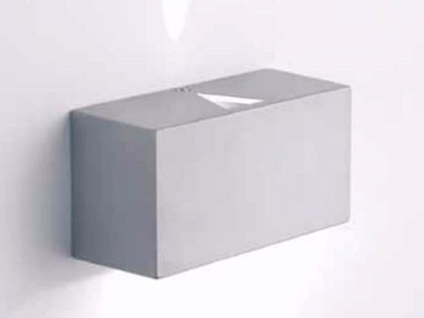 галогенный настенный светильник с горизонтальным корпусом и регулировкой освещенности