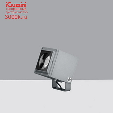 EP55 iPro iGuzzini Spotlight with bracket - Warm White LED - On/Off - Very Wide Flood optic