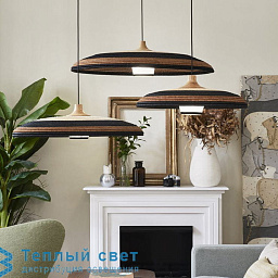 подвесной светильник с плоским дисковым абажуром из ротанга