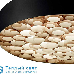 подвесной светильник с тёмным деревянным плафоном