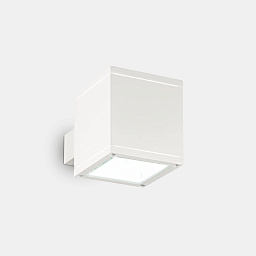 144276 Ideal lux Snif настенный светильник кубической формы белого цвета