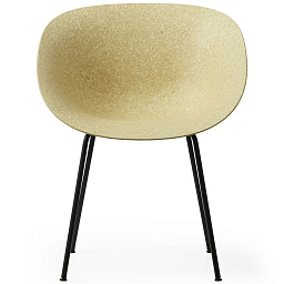 609211 Normann Copenhagen Mat кресло с обивкой из конопли и черными ножками