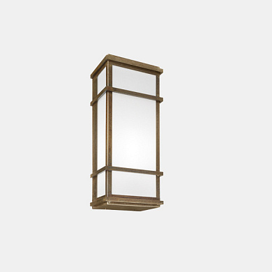 уличный настенный светильник с прямоугольным корпусом белого цвета и латунными вставками