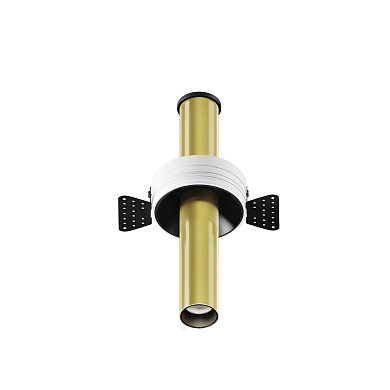 встраиваемый потолочный спот с латунным отражателем