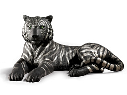 1009261 Lladro Tiger фарфоровая фигурка тигрёнка, лежащего на боку