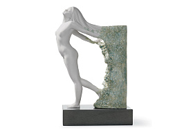 1018017 Lladro Humanitas фарфоровая фигурка человека в движении