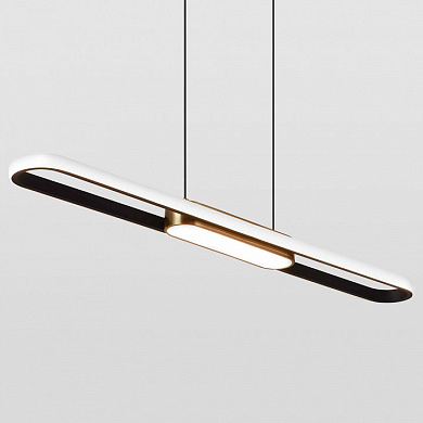 подвесной линейный светильник с вытянутым корпусом и мягким рассеиванием света