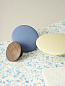 03261 Muuto Dots Крючок деревянный Ø17 см, нежно-голубой — фото 1