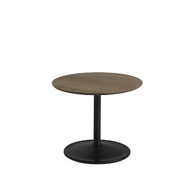 Muuto Soft Приставной столик Ø48x40 см, массив копченого дуба / черный SOSIT48R10601