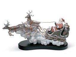 1001938 Lladro Santa s Midnight Ride фарфоровая композиция с Сантой на санях