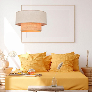 подвесной светильник с тканевым абажуром цвета охры