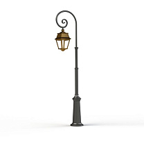 Avenue 2 N° 8; Clear glass E27 105W; Tinted lacquered brass