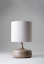 Mouse shown with 13 Low Hat in Natural Linen with Cream Card lining