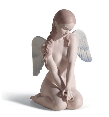 Фарфоровая статуэтка сидящего ангела Beautiful Angel Lladro 01018235