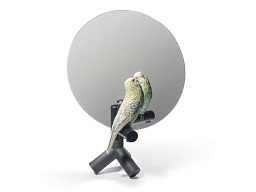 01007849 Lladro The Parrot Party настольное круглое зеркало с фарфоровым попугаем у основания