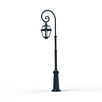 Place des Vosges 2 N° 9; Clear glass E27 105W; Green Patina