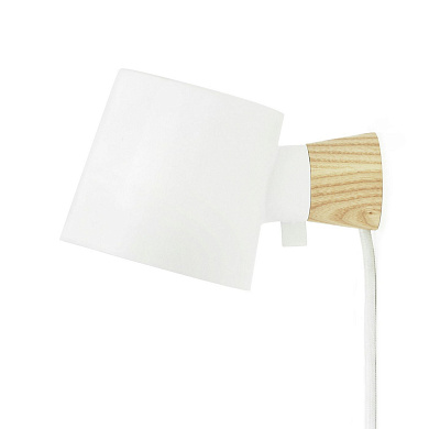 настенный светильник белого цвета