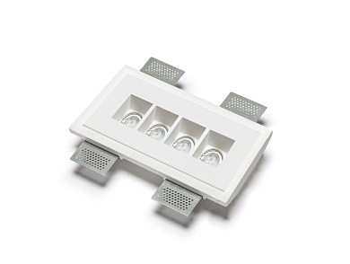 потолочный светильник линейного типа с отражателями для акцентного освещения