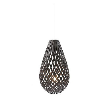 461 Koura David Trubridge Подвесной светильник каплевидной формы из фанеры чёрного цвета