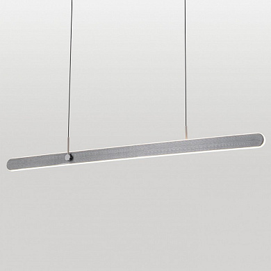 подвесной линейный светильник чёрного цвета с вытянутым корпусом