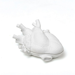 SE09918 Seletti Love in Bloom ваза из фарфора в форме анатомического сердца