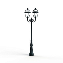 Place des Vosges 3 N° 7; Clear glass E27 105W; Green Patina