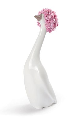 Фарфоровая статуэтка гуся Goossiping Lladro, розовая шапочка 01009206