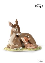 Фарфоровая статуэтка оленёнка с мамой-оленихой Bambi Lladro 01009350