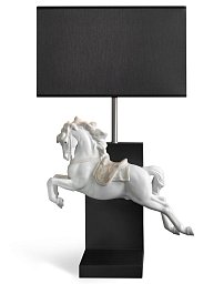 01023060 Lladro Horse On Pirouette настольная лампа