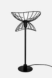 228011 Globen Lighting Ray настольный светильник с металлическим абажуром на стойке