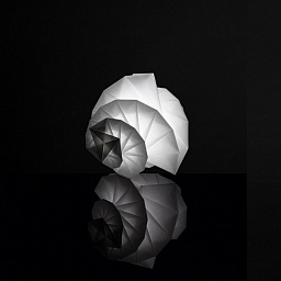 Mendori TL LED Artemide Mendori настольный светильник с округлым плафоном из матового стекла