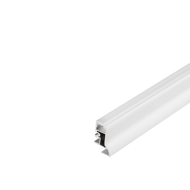 плинтусный профиль белого цвета с рассеивателем 2 метра