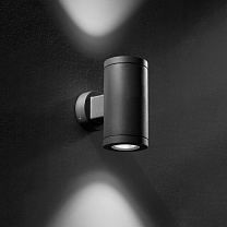 уличный настенный светильник цилиндрической формы с узким двусторонним светом 14°