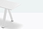 Arki-Bench Модульная скамья с сиденьем из массивного ламината и стальными ножками. Pedrali ARKB